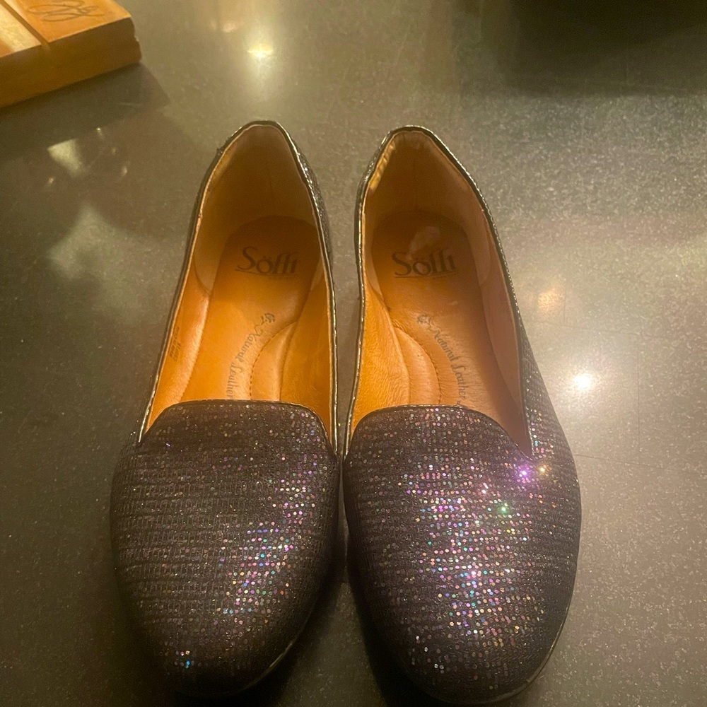 Sofft Natural Leather Lining Beautiful Sparkly Black Flats Size 7